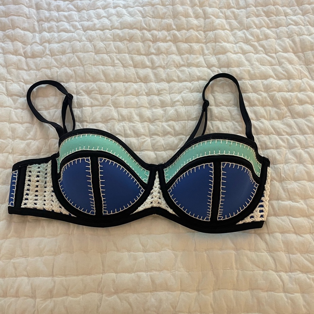 Triangl Bridgette Blue Sky Bikini Top - size S+